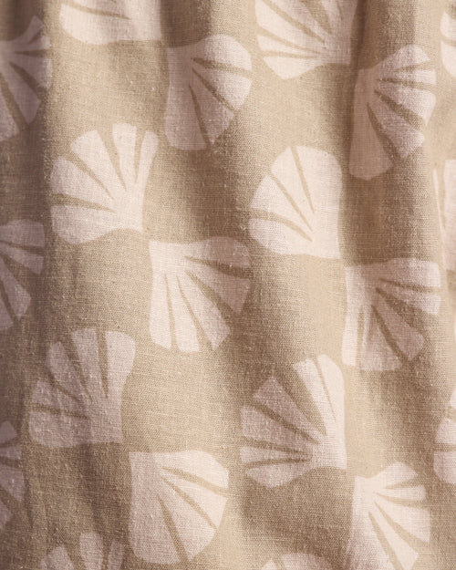 Women's Sullivan's Shirt - Sea Scallop Print Desert Tan