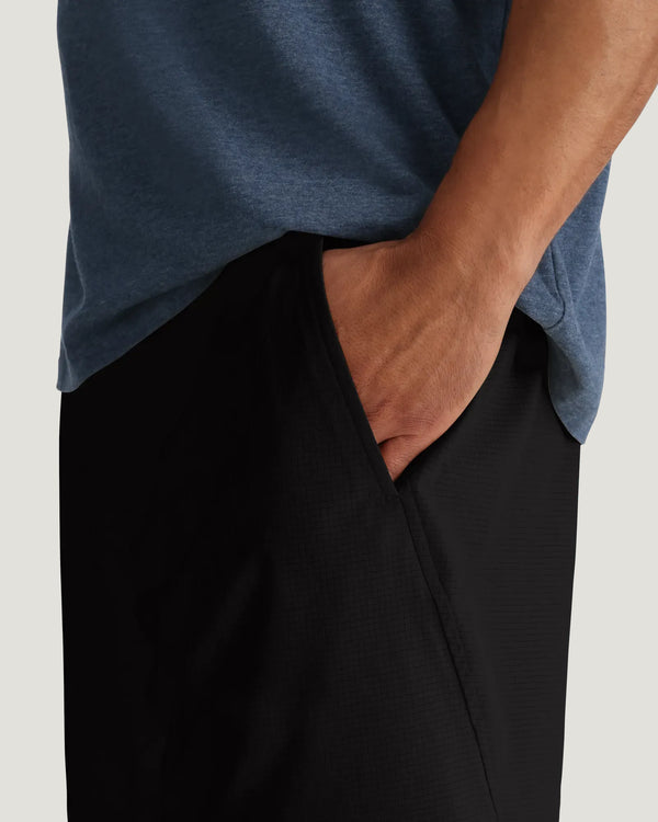 Men's Breeze Vent Short – 7" - Black