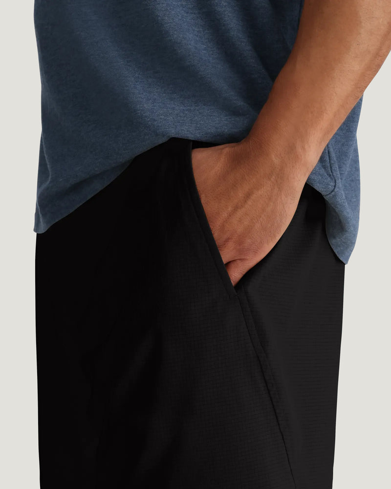 Men's Breeze Vent Short – 7" - Black