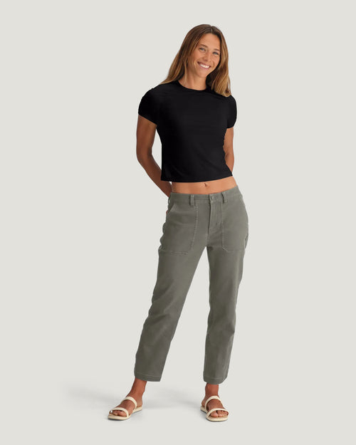 Women's Elevate Lightweight Fitted Tee - Black